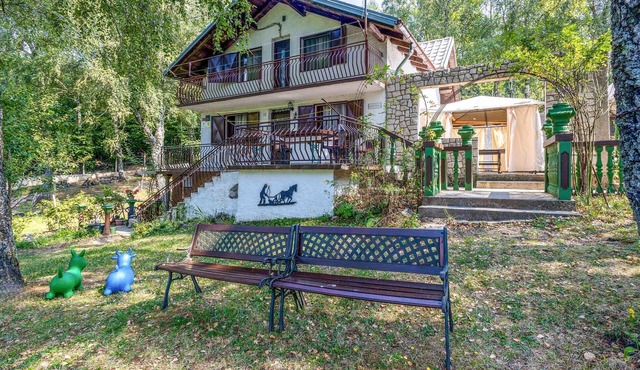 Lovely apartment in Ledenice with WiFi