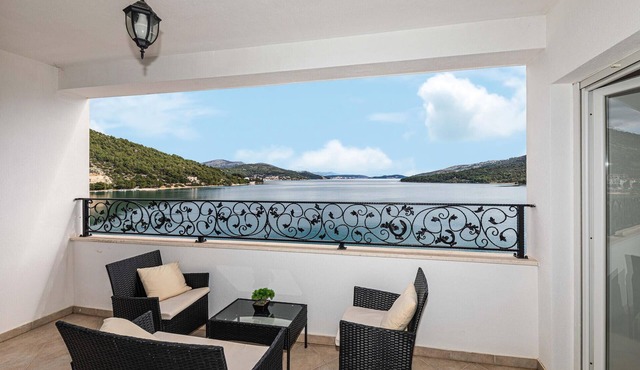 Lovely apartment in Marina with house sea view in Marina