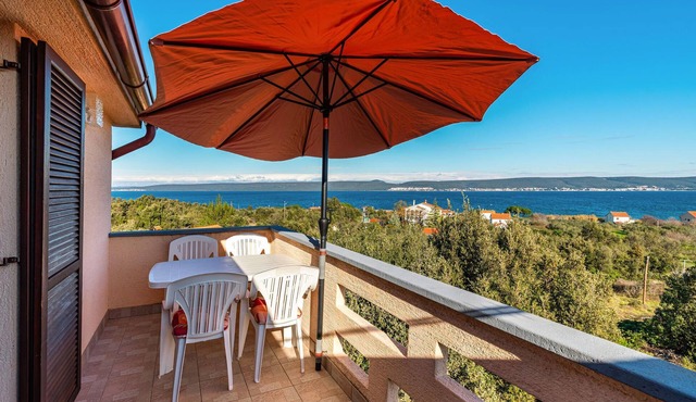 Lovely apartment in Nevidane with house sea view