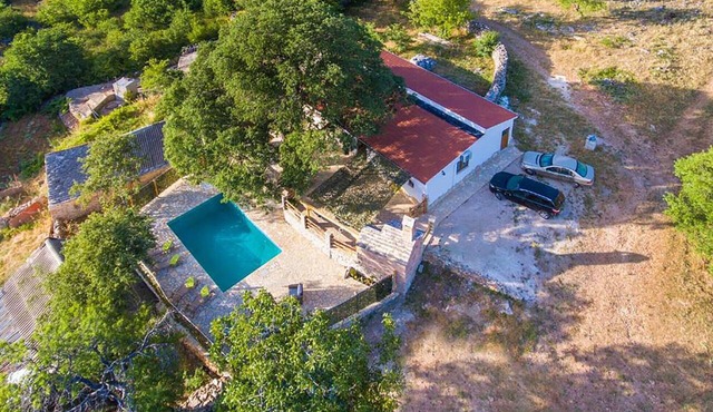 Lovely home in Divojevici with private swimming pool, can be inside or outside in Divojevici