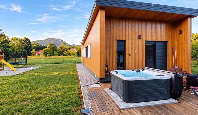 Lovely home in Lovinac with sauna in Lovinac