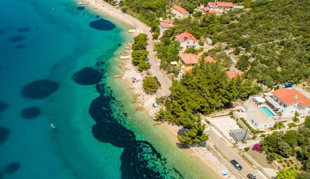 Lovely home in Martinscica