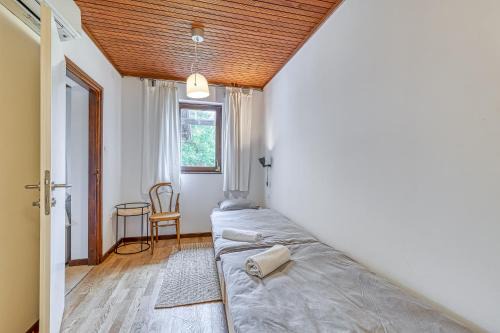 Lovely House Near Zagreb With Terrace - Happy Rentals in Graberje Ivanićko