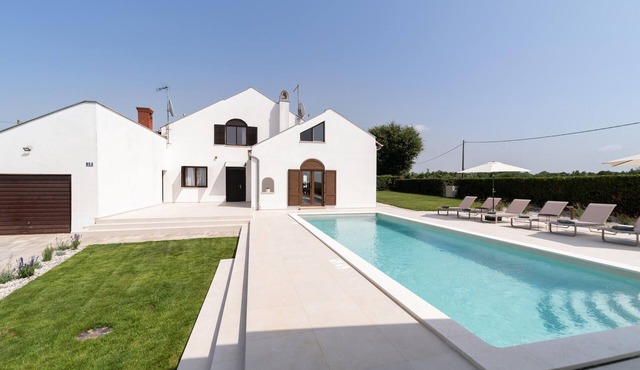 Luxurious home in Porec in Porec