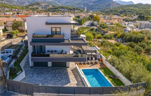 Luxurious Home In Solin in Solin
