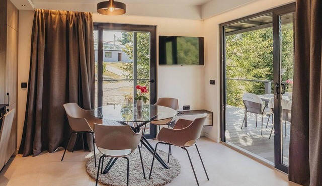 Luxury Forest Retreat with Pool Access in Karlovac