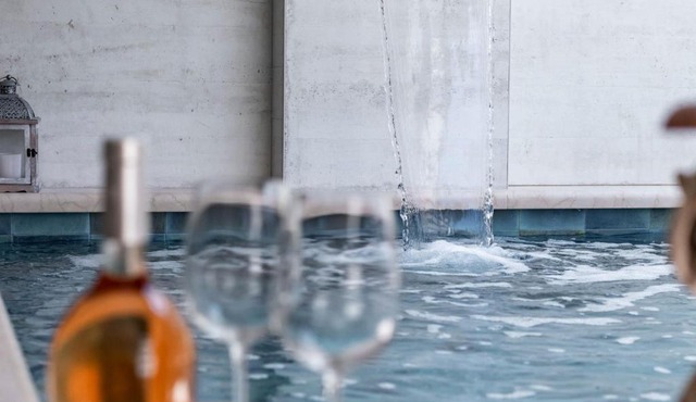 Luxury Private Spa Apartment with Heated Pool & Sauna and Sea View
