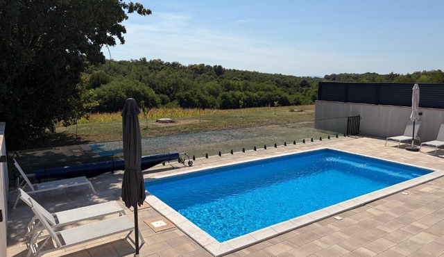 Luxury Spa Villa with Heated Pool by Destination GREEN Croatia in Maglenča