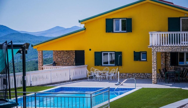 Luxury Villa Cvita Private Pool Split Area in Radošić