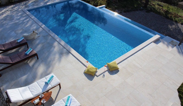 Luxury Villa to 10 guests,great heated pool, breathtaking sea view.Pet friendly. in Tučepi