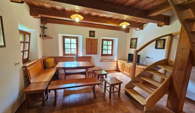 Mežnarija Cerovec in Dolenjske Toplice