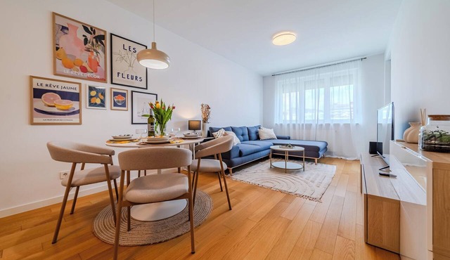Meandar Zagreb Apt w/Garage & Terrace in Zagreb