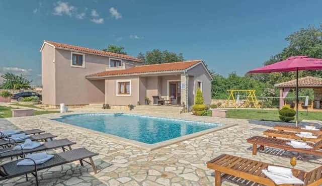 mit Blick auf das Wasser by Interhome
