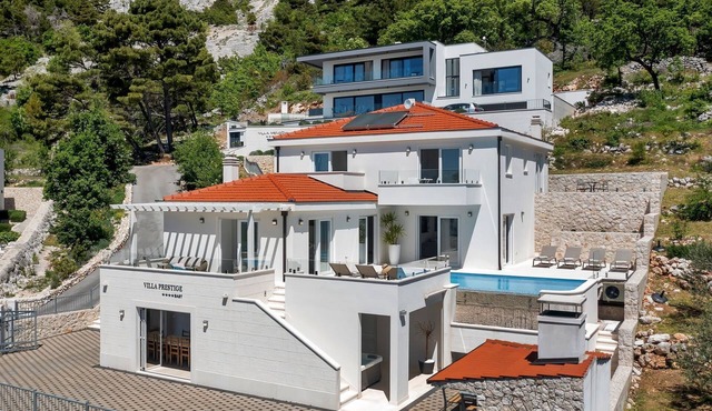 mit Privatpool für 8 Personen + 2 Kinder ca. 450 m² in Bast, Dalmatien (G by Interhome in Bast