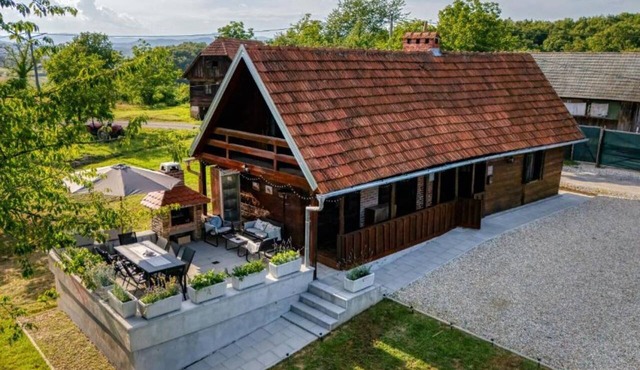 Modern holiday villa in the countryside near Ozalj!