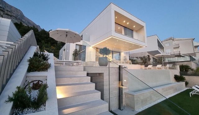 Modern luxury villa Dreams of Dalmatia 1 in Baška Voda