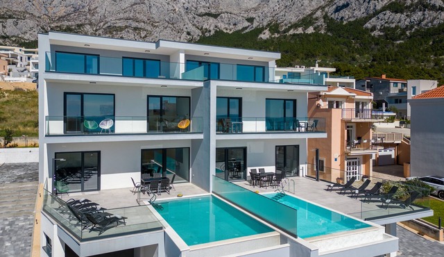 NEU Moderne Luxusvilla ARA in Makarska Mit Pool, Meerblick und Traumterrassen in Makarska
