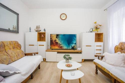 New Charming Apartment Ivana - centrally located in Sinj