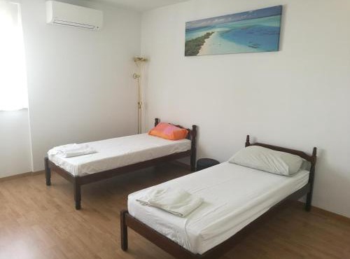 Nice and cozy two single bed room in Split