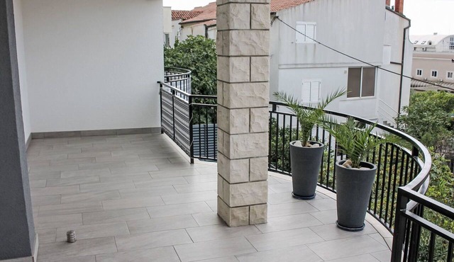 Nice apartment for 4 guests with A/C, WIFI, TV and balcony