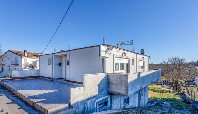 Nice apartment in Kastav