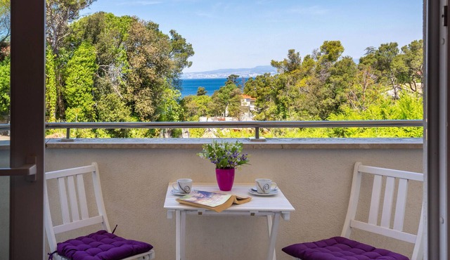 Nice apartment in Malinska with WiFi