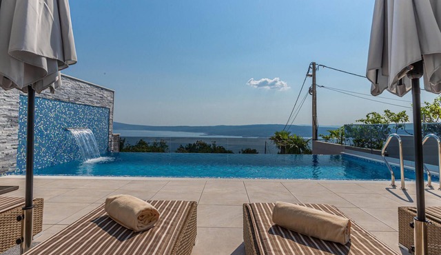 Nice home in Crikvenica with sauna