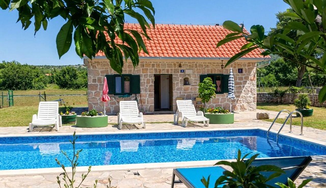 Nice home in Gradac with private swimming pool, can be inside or outside