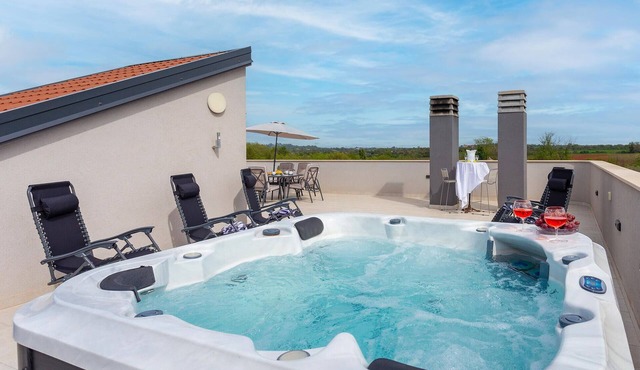 Nice home in Pula with WiFi in Pula