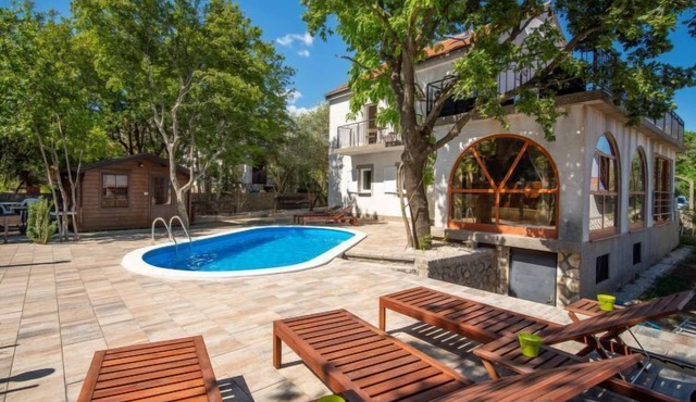 Noveanni by Interhome