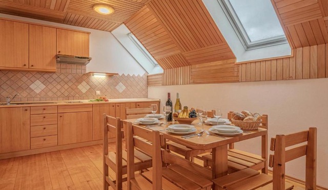 Oblak Estate Apartments