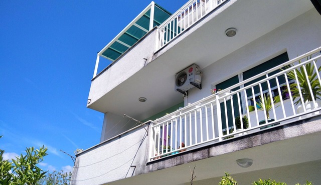 One bedroom apartment with balcony Kaštel Štafilić, Kaštela (A-20694-b) in Kaštel Štafilić