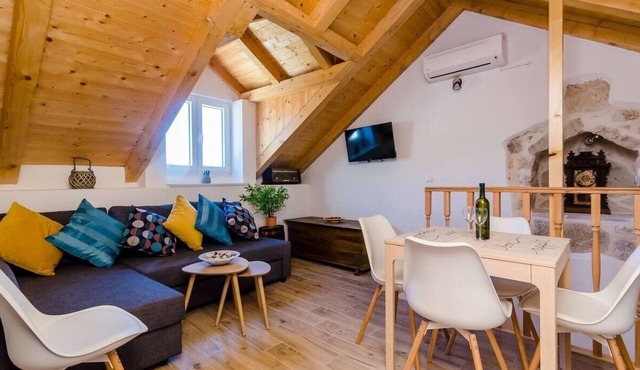 One bedroom apartment with air-conditioning Korita, Mljet (A-22342-b) in Maranovići