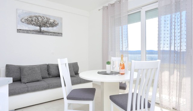 One bedroom apartment with a swimming pool by the beach Živogošće - Porat, Makarska (A-18150-a) in Živogošće