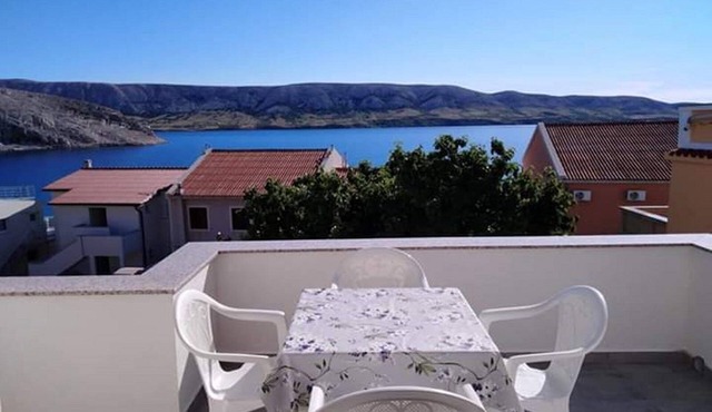 One bedroom apartment with terrace and sea view Metajna, Pag (A-20521-c) in Metajna