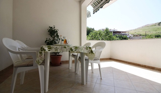 One bedroom apartment near beach Metajna, Pag (A-6486-g) in Zubovići