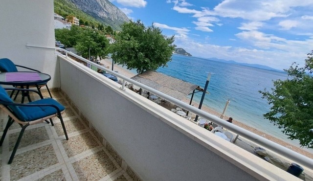 One bedroom apartment near beach Igrane, Makarska (A-21577-b) in Igrane