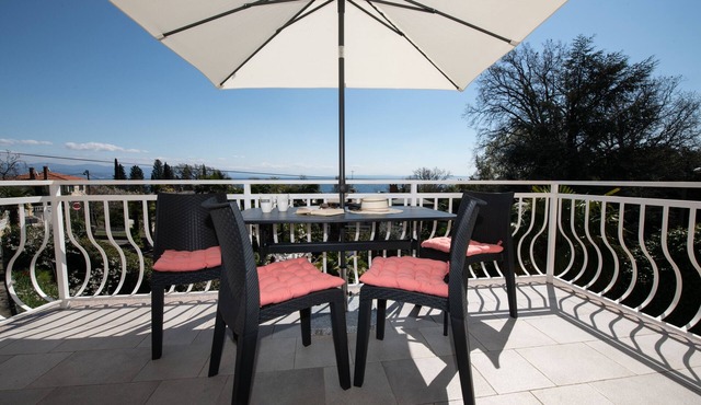 One bedroom apartment with terrace and sea view Ika, Opatija (A-7931-b) in Ičići