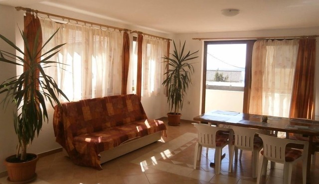 One bedroom apartment with balcony and sea view Igrane, Makarska (A-13535-a) in Igrane