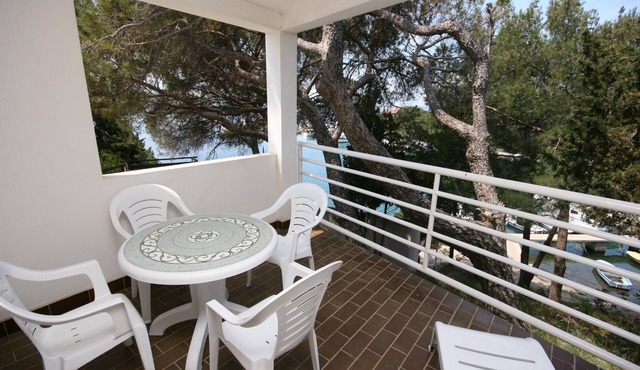 One bedroom apartment with terrace and sea view Mandre, Pag (A-6474-a) in Kolan