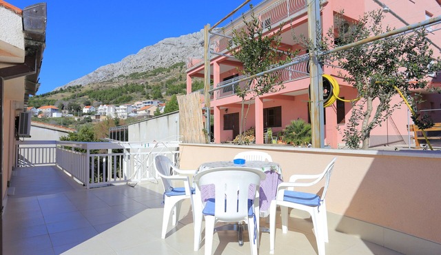 One bedroom apartment with terrace and sea view Stanići, Omiš (A-2818-d) in Omiš