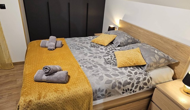 One bedroom apartment with balcony Vis (A-19923-b) in Vis