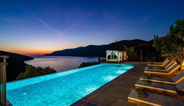 Perfect Villa for Relaxation Located Near the Legendary City of Dubrovnik in Molunat