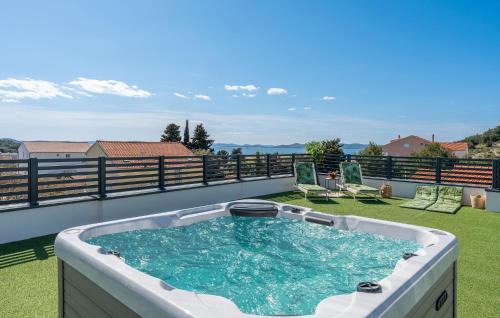 Pet Friendly Home In Drage