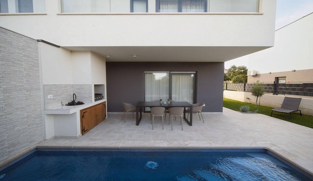 Pet friendly home in Liznjan