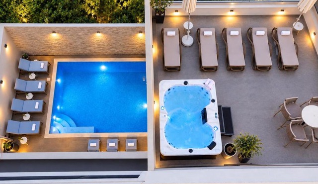 Pino luxury rooms and apartment in Split