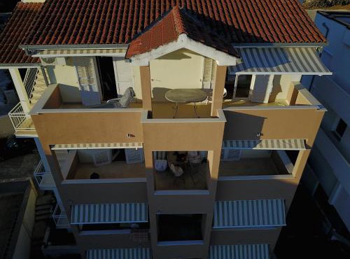 Regina & Theresa Apartments in Podgora