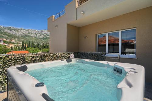Relax Escape Jacuzzi Access Near Split in Žrnovnica