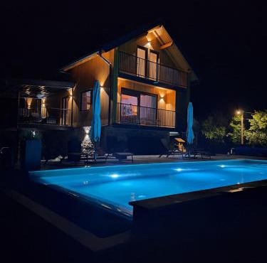 River Home by WH