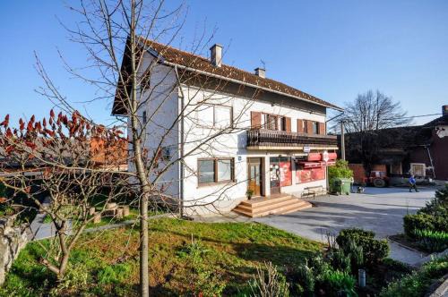 Room Anton in Rakovica